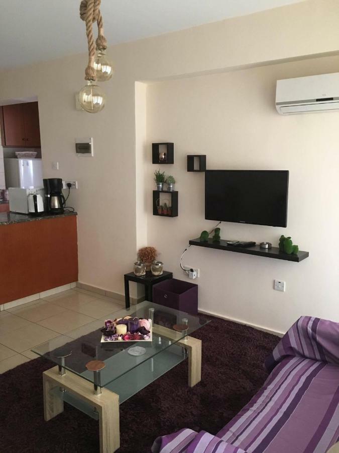 Abitare Cosy Apartment Paphos Ngoại thất bức ảnh